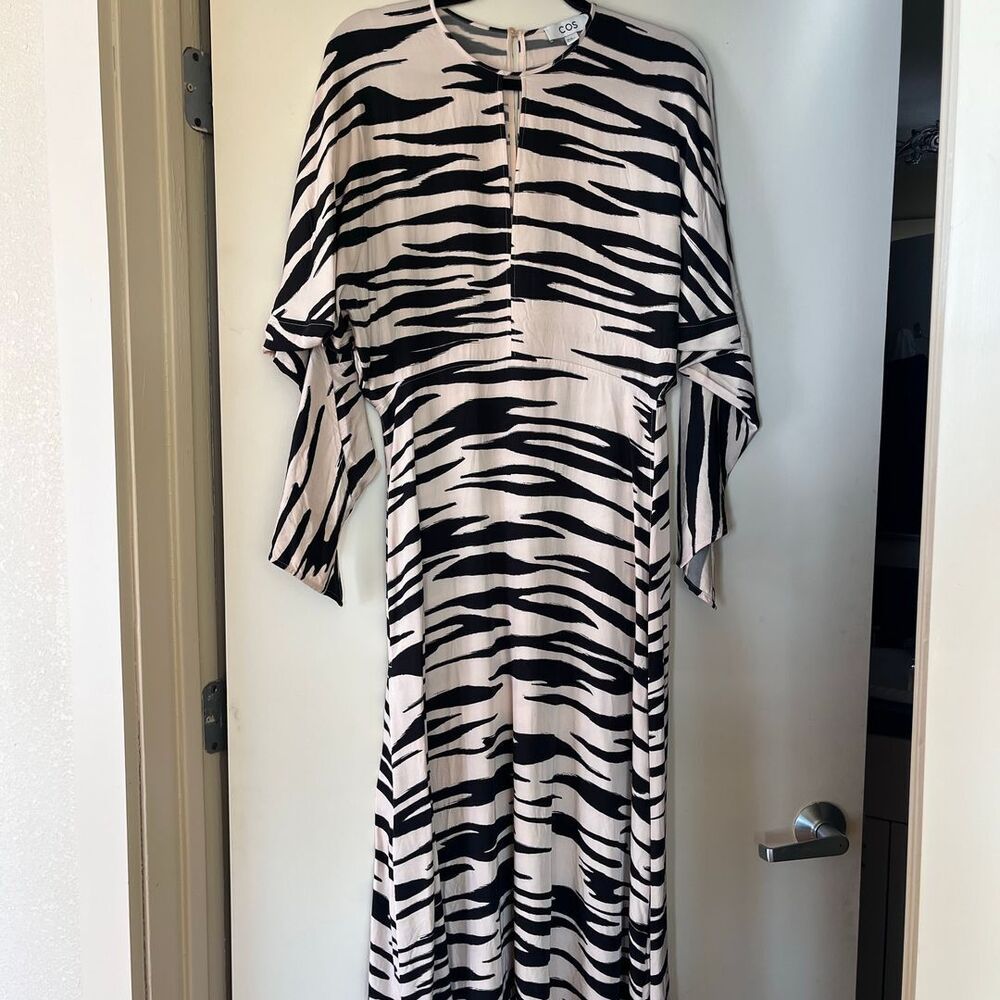 Black and white tiger patterned dress